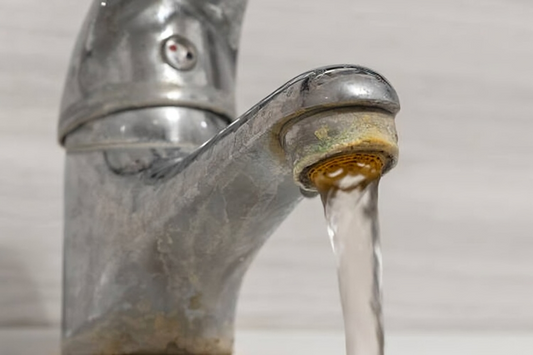 How to Remove Hard Water Stains & How to Prevent it